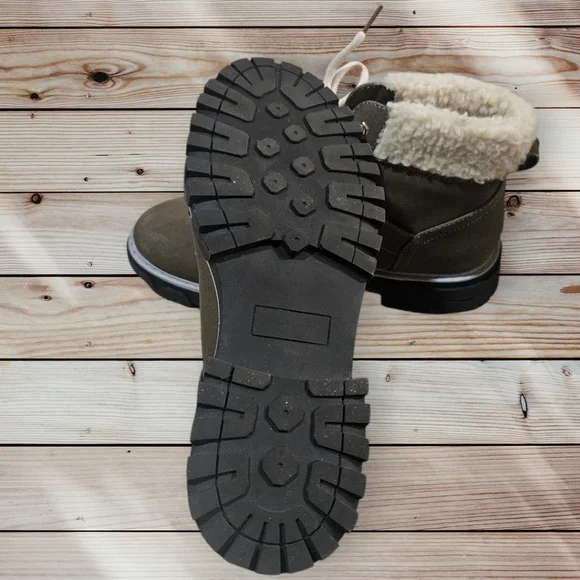 NAUTICA SIZE 8 BOOTS - Picture 3 of 3